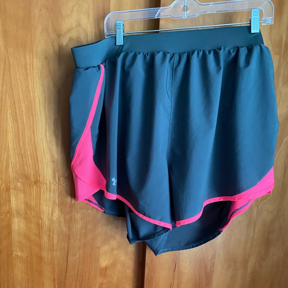 Under Armour  athletic shorts EUC 2x